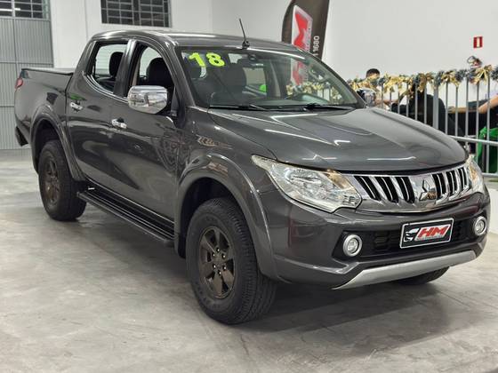 MITSUBISHI L200 TRITON 2.4 16V TURBO DIESEL SPORT HPE CD 4P 4X4 AUTOMÁTICO